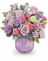 Teleflora's Dreamy Blooms Bouquet